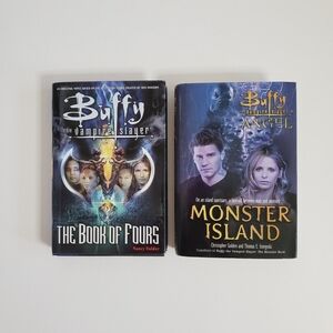 Lot 2 Buffy The Vampire Slayer & Angel "The Book of Focus & Monster Island" NWOT